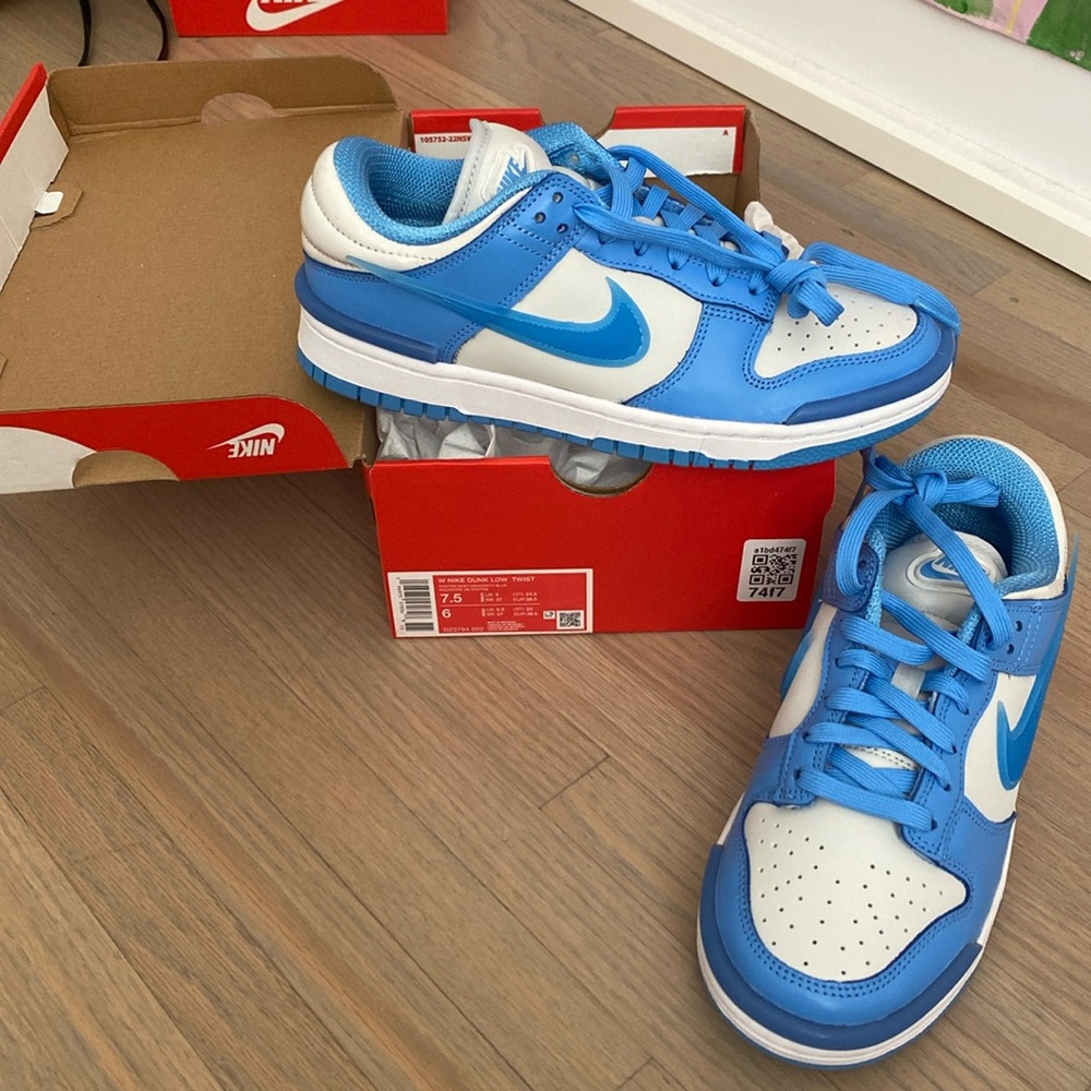 NEW in box Nike Dunk Low Twist